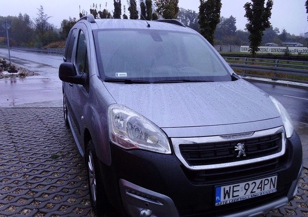 Peugeot Partner cena 43900 przebieg: 235147, rok produkcji 2017 z Gryfice małe 379